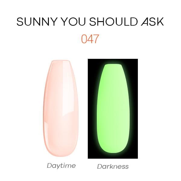 Sunny You Should Ask - Luminous Dipping Powder - MODELONES.com